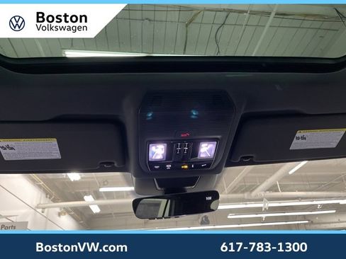 New 2026 Volkswagen Tiguan SE R-Line image 23