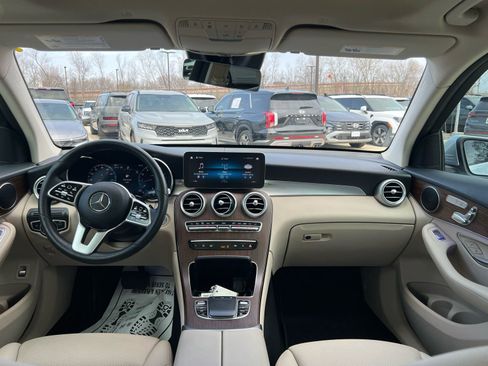 Used 2022 Mercedes-Benz GLC 300 GLC 300 image 21