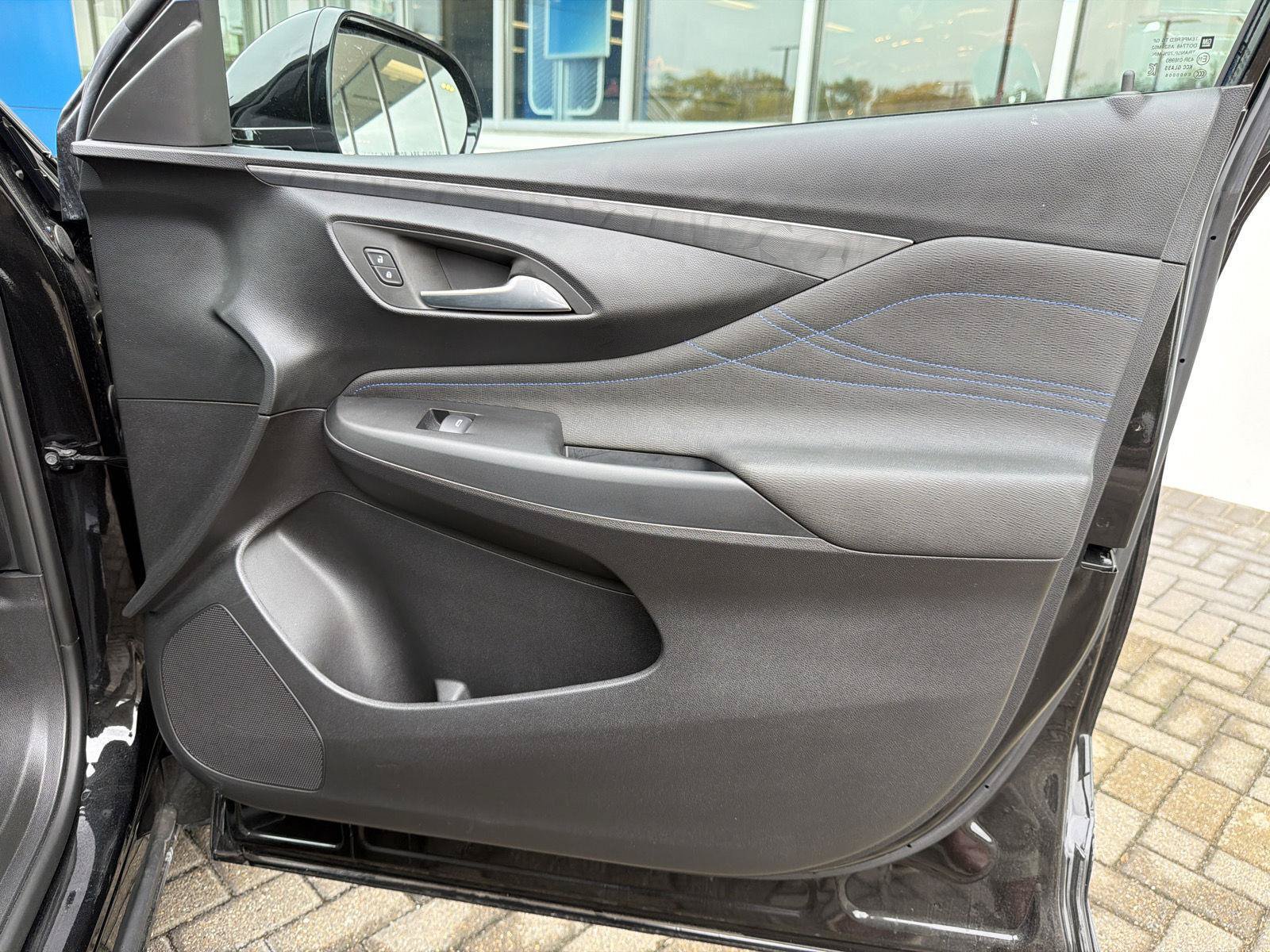 Used 2026 Buick Envista Sport Touring w/ Convenience I Package FWD image 32