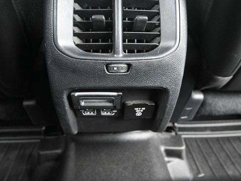 Used 2020 Jeep Cherokee Limited AWD/4WD image 31
