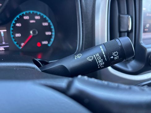 Used 2017 GMC Canyon SLE image 25