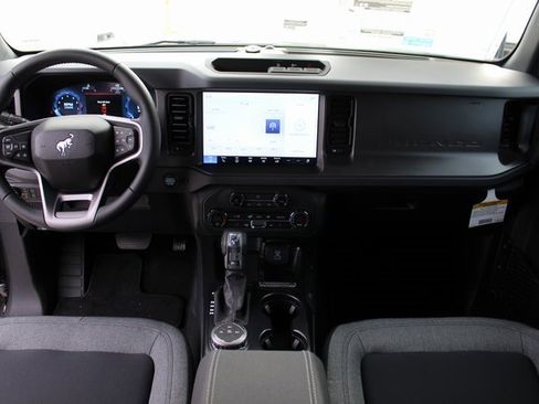 New 2025 Ford Bronco Big Bend image 10