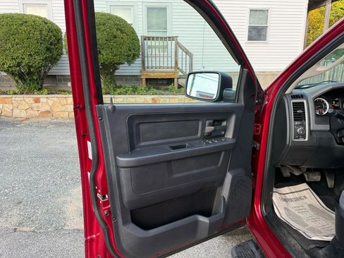 Used 2015 RAM 1500 Express image 15