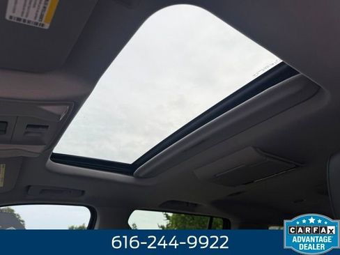 Used 2015 Cadillac Escalade ESV Premium AWD/4WD image 8
