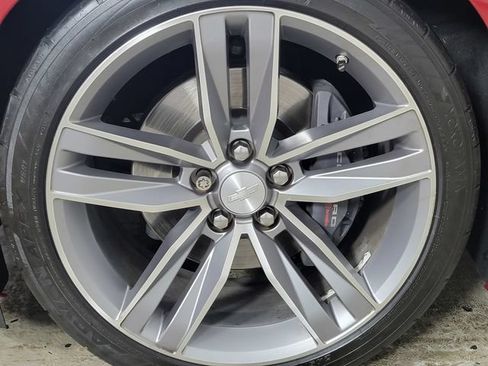 Used 2017 Chevrolet Camaro SS RWD image 10