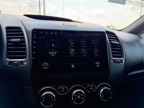 Used 2017 Kia Forte LX FWD image 22