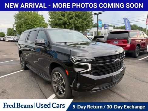 Used 2023 Chevrolet Suburban RST w/ Luxury Package AWD/4WD image 1