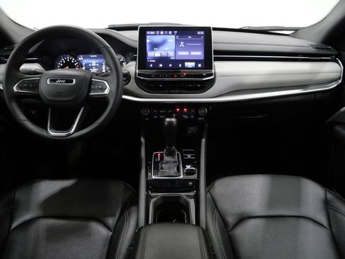 Used 2025 Jeep Compass Limited AWD/4WD image 10