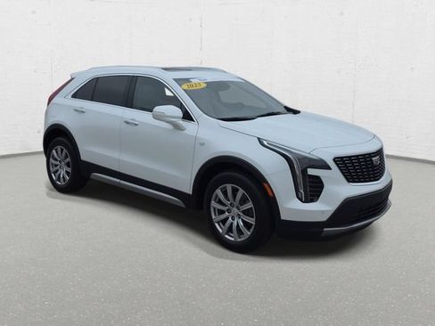 Certified 2023 Cadillac XT4 Premium Luxury w/ Technology Package AWD/4WD image 3
