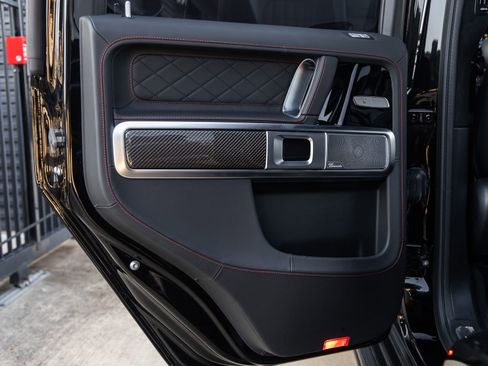 Used 2025 Mercedes-Benz G 63 AMG 4MATIC image 31