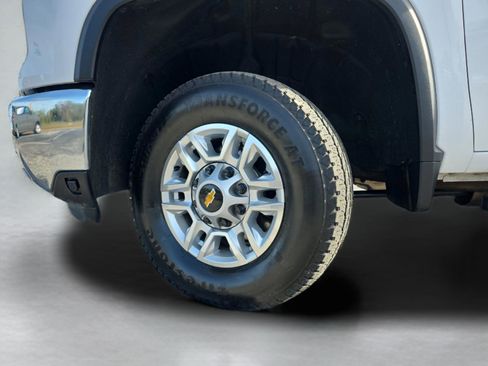 Used 2025 Chevrolet Silverado 2500 LT w/ Convenience Package AWD/4WD image 34