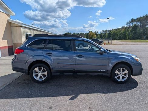 Used 2013 Subaru Outback 2.5i Limited w/ Moonroof Pkg image 4