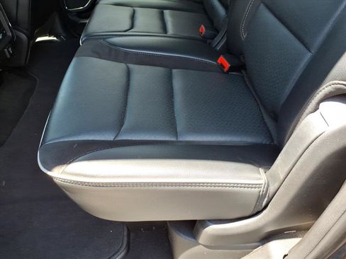 Used 2025 RAM 1500 Laramie AWD/4WD image 23