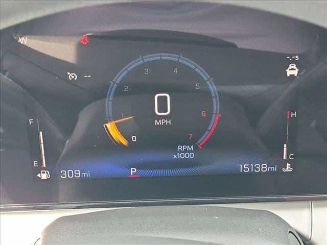 Used 2026 Chevrolet Trax LT FWD image 11