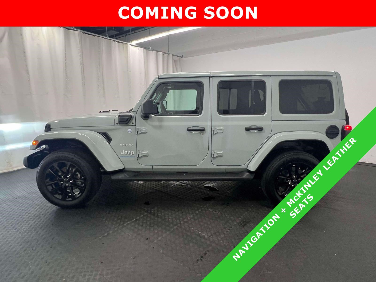Used 2024 Jeep Wrangler Unlimited Sahara w/ Technology Group AWD/4WD image 9
