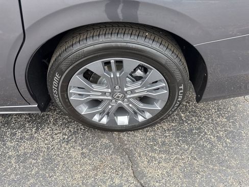 Used 2026 Honda Odyssey Touring image 32