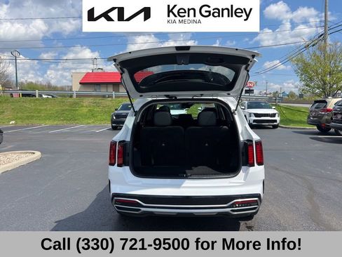 Certified 2023 Kia Sorento S w/ Panoramic Sunroof Package FWD image 51
