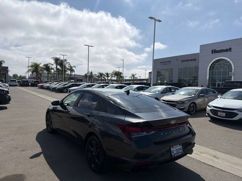 Used 2023 Hyundai Elantra SEL FWD image 7