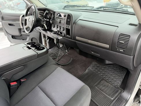 Used 2010 GMC Sierra 2500 SLE w/ SLE Preferred Package image 14