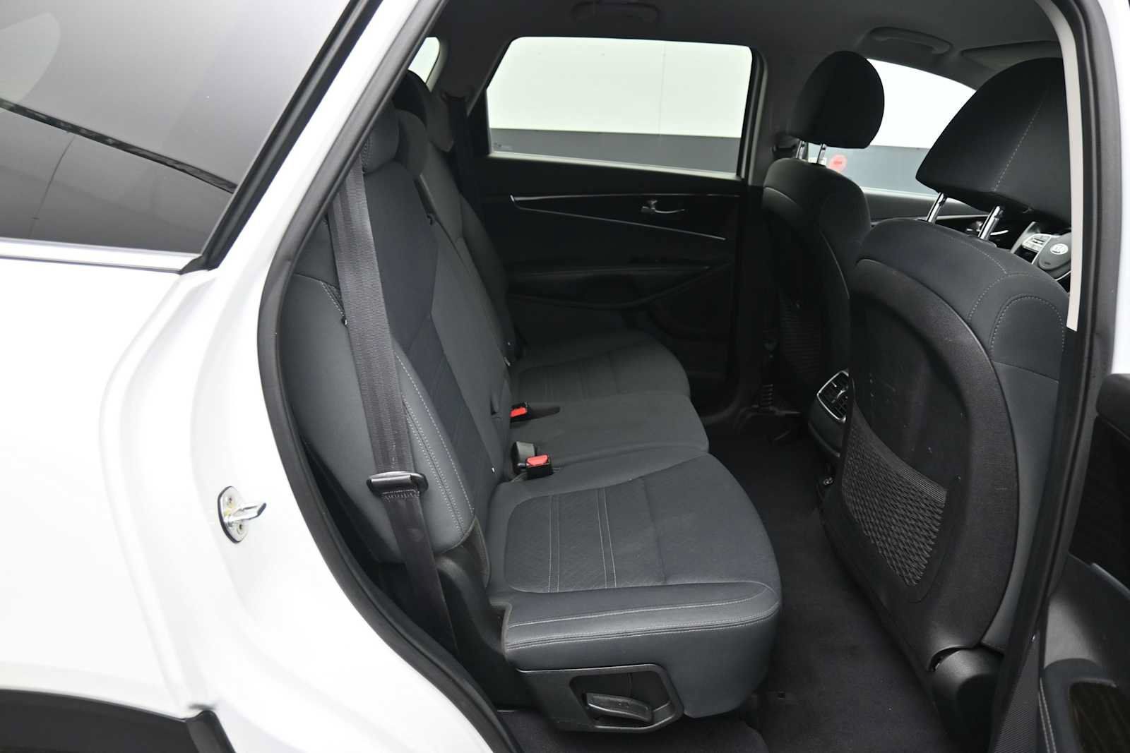 Used 2020 Kia Sorento FWD V6 image 23