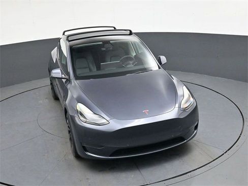 Used 2021 Tesla Model Y Performance image 29