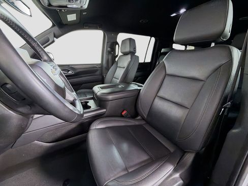 Used 2023 Chevrolet Suburban LT image 12