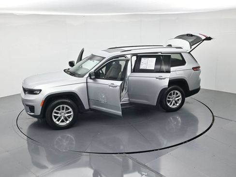 Used 2023 Jeep Grand Cherokee L Laredo w/ Luxury Tech Group I AWD/4WD image 50