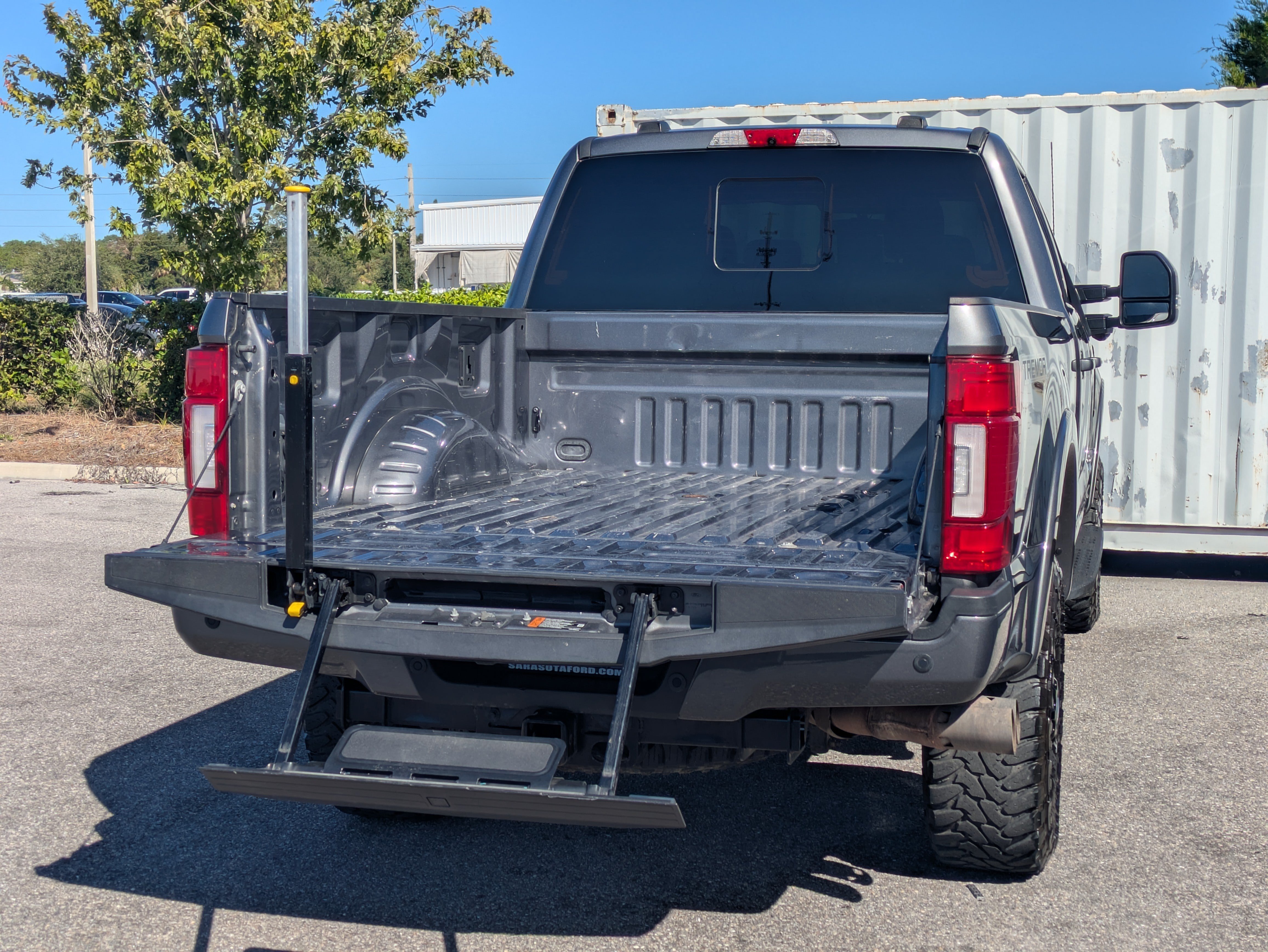 Used 2022 Ford F250 Lariat w/ Tremor Off-Road Package AWD/4WD image 14