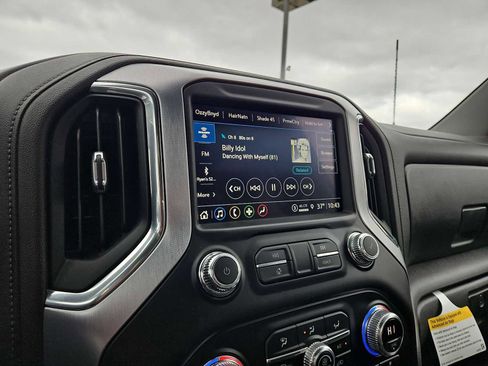 Certified 2021 GMC Sierra 1500 SLT image 29