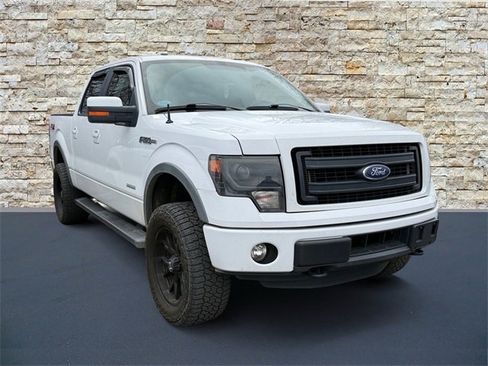 Used 2014 Ford F150 FX4 w/ Equipment Group 402A Luxury image 2