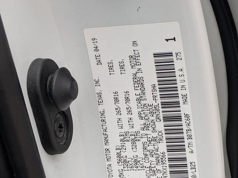 Used 2019 Toyota Tacoma TRD Pro AWD/4WD image 28