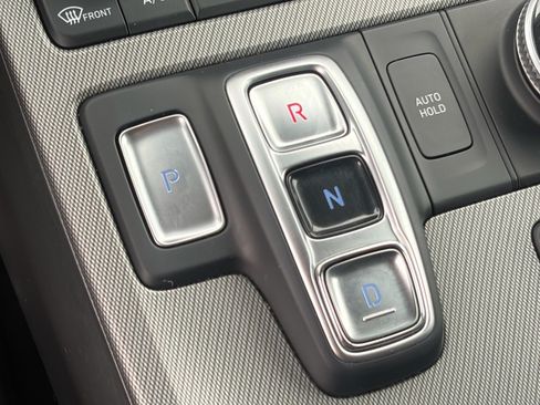 Used 2025 Hyundai Palisade SEL FWD image 23