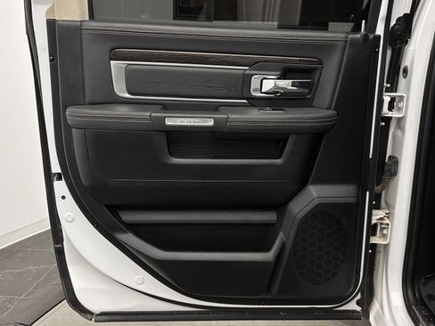 Used 2014 RAM 1500 Limited AWD/4WD image 25