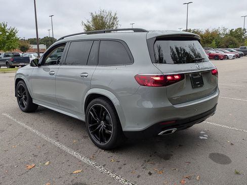 Used 2024 Mercedes-Benz GLS 450 4MATIC image 5