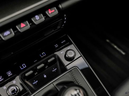 Used 2024 Porsche 911 Carrera GTS w/ Premium Package image 58