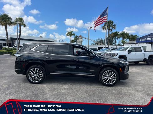 New 2026 Buick Enclave Avenir w/ Super Cruise Package FWD image 4
