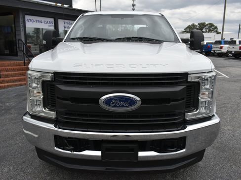 Used 2018 Ford F250 XL w/ Power Equipment Group image 3
