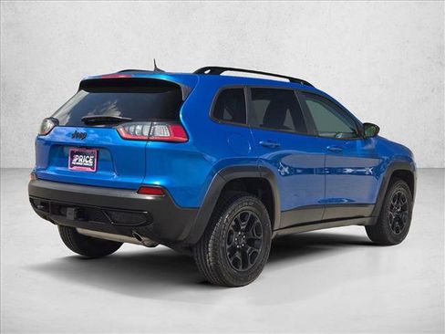 Used 2022 Jeep Cherokee Latitude w/ Trailer Tow Group AWD/4WD image 4