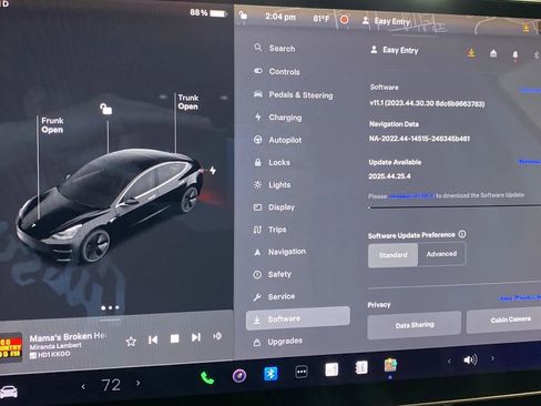 Used 2019 Tesla Model 3 Standard Range Plus image 14