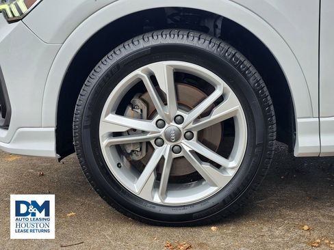 Used 2019 Audi Q3 2.0T Premium Plus w/ Premium Plus Package image 18