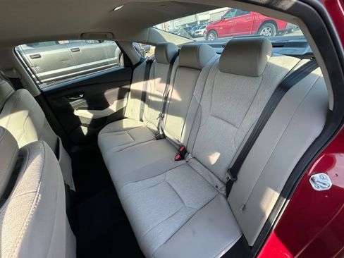 Used 2024 Honda Accord EX image 19