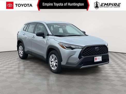 Used 2024 Toyota Corolla Cross L image 1