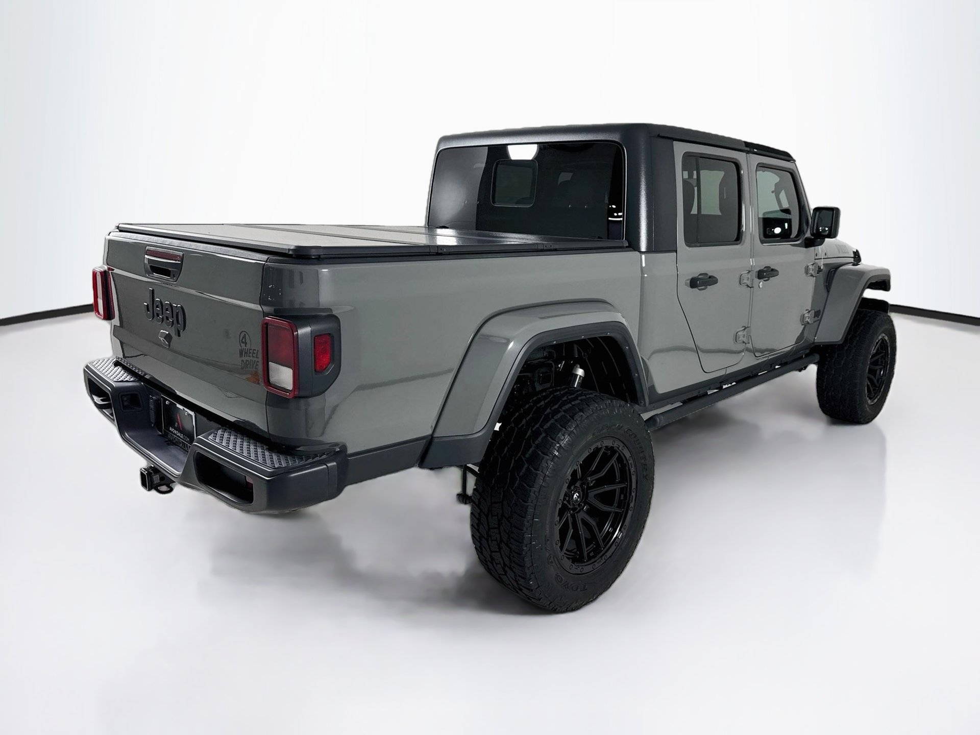 Used 2023 Jeep Gladiator Sport AWD/4WD image 8