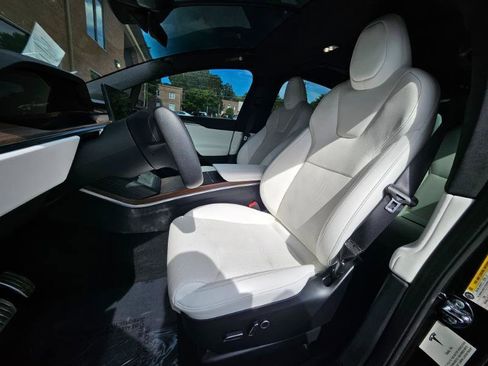 Used 2022 Tesla Model X AWD/4WD image 35