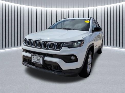 New 2026 Jeep Compass Latitude AWD/4WD image 19