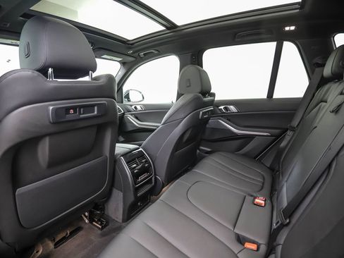 Certified 2022 BMW X5 xDrive40i w/ Parking Assistance Package image 21