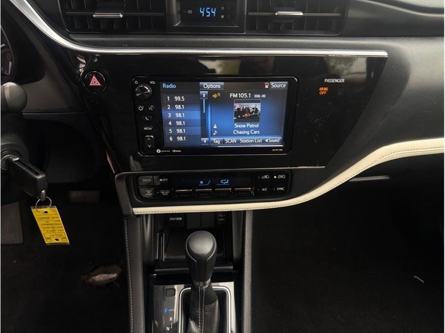 Used 2017 Toyota Corolla iM w/ Carpet Mat Package FWD image 17