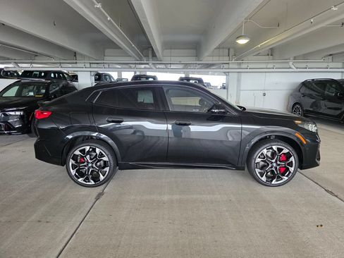 New 2026 BMW X2 xDrive28i w/ Technology Package AWD/4WD image 3