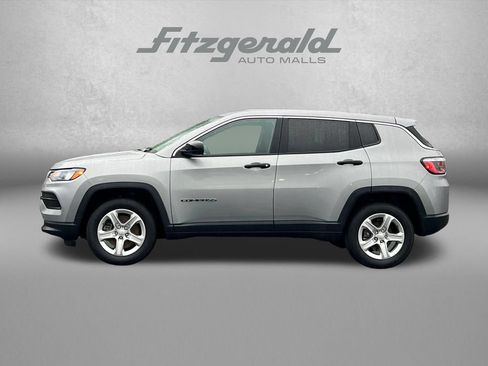 Used 2023 Jeep Compass Sport AWD/4WD image 5