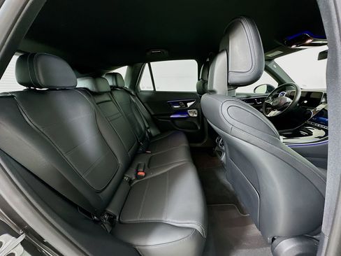 Used 2026 Mercedes-Benz GLC 300 image 29